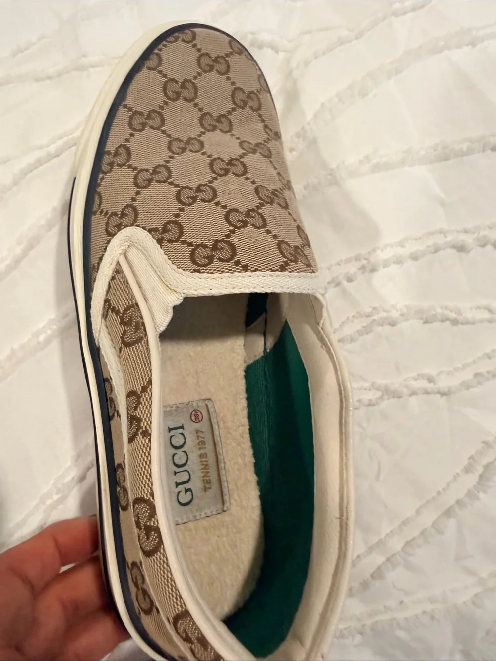 Woman’s Gucci sneakers